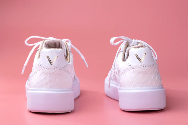 MILA BLANCO - Zapatilla en cuero para mujer.