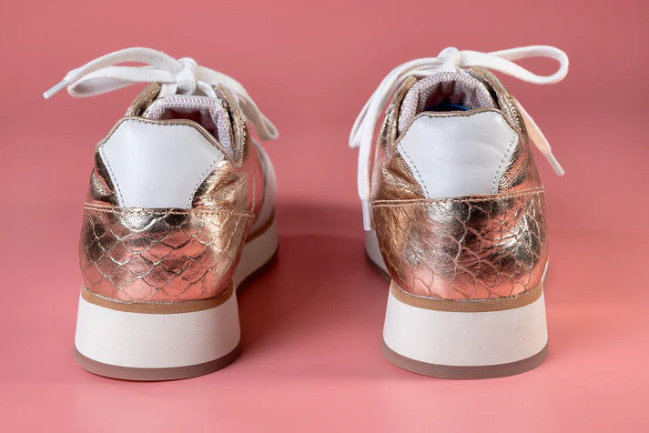 RENATA DORADO - zapatilla de cuero para mujer