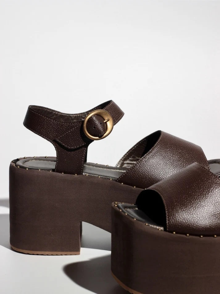 FLORA CHOCOLATE  -  Sandalias en cuero para mujer