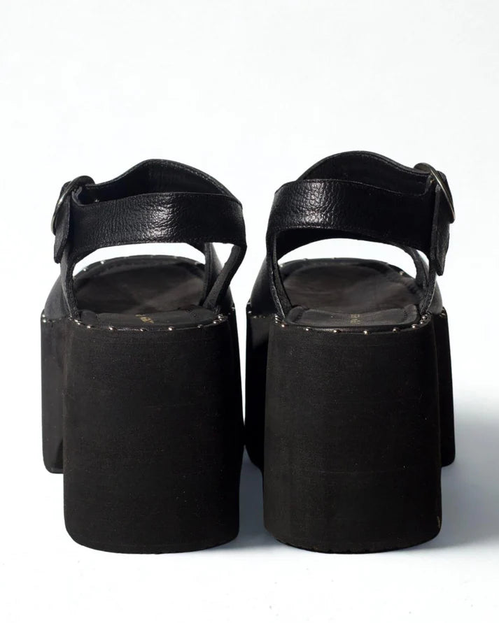 FLORA  -  Sandalias en cuero para mujer
