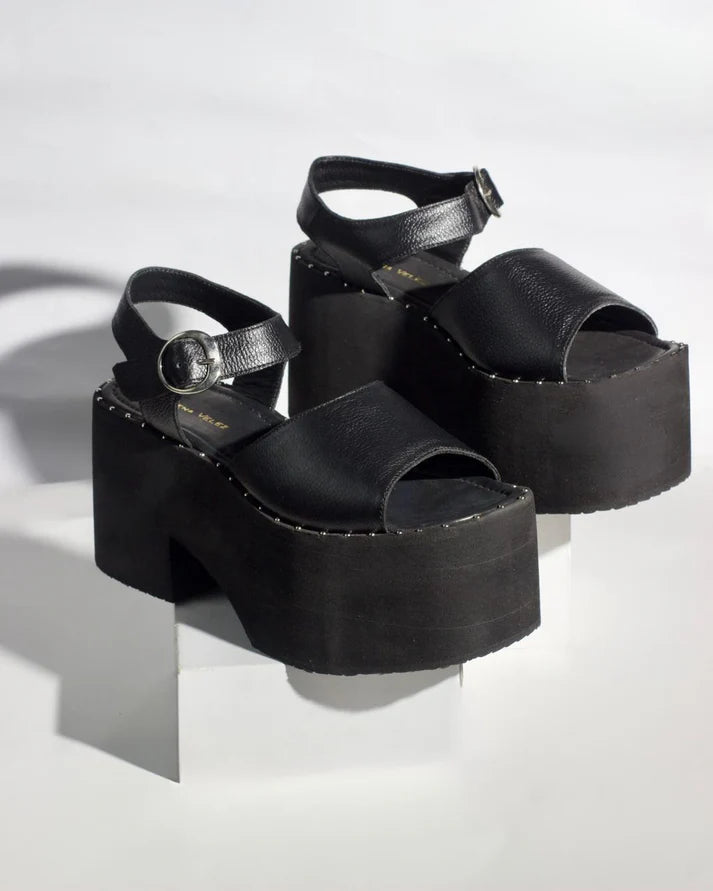 FLORA  -  Sandalias en cuero para mujer