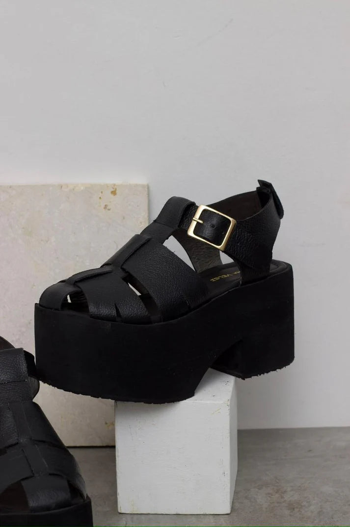 LORENZA NEGRO - sandalia en cuero para mujer